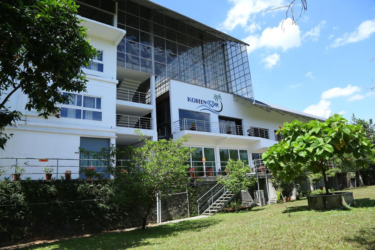 Kohinoor Hotel Alwaye Exterior foto
