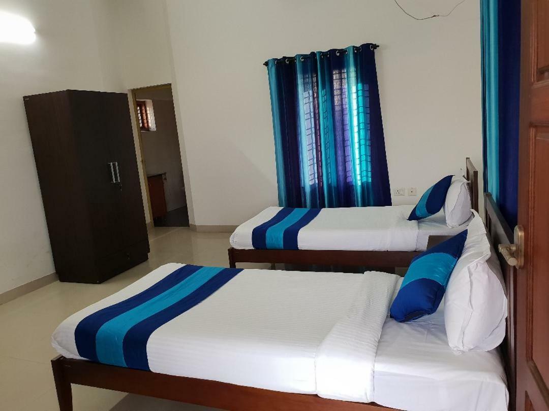 Kohinoor Hotel Alwaye Exterior foto